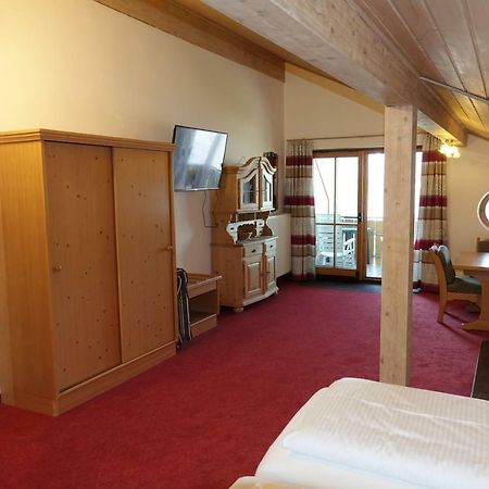 Gaestehaus Guggomos "Hopfen Am See" Fussen Bagian luar foto