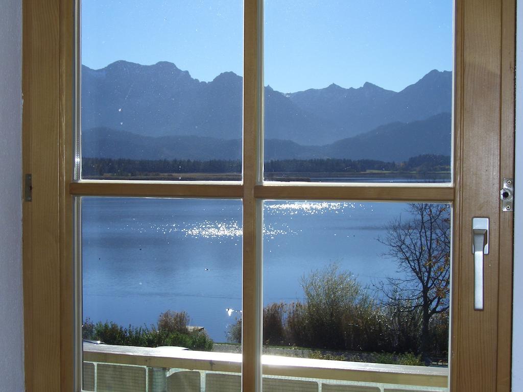 Gaestehaus Guggomos "Hopfen Am See" Fussen Ruang foto