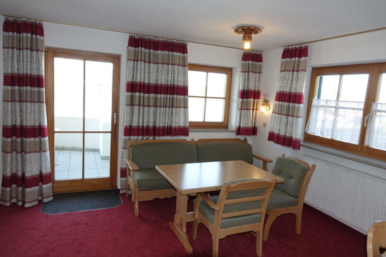 Gaestehaus Guggomos "Hopfen Am See" Fussen Bagian luar foto