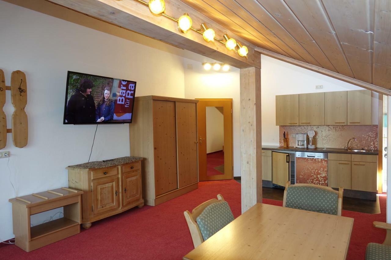 Gaestehaus Guggomos "Hopfen Am See" Fussen Bagian luar foto